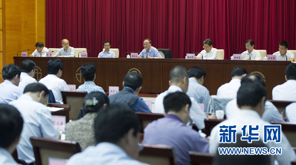 7月16日，中共中央政治局常委、中央紀(jì)委書記、中央巡視工作領(lǐng)導(dǎo)小組組長王岐山在北京出席2014年中央第二輪巡視工作動員部署會并講話。新華社記者黃敬文 攝 