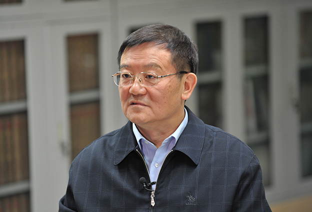 座談會召開既有“里程碑”的歷史意義，也有“指南針”的現實意義