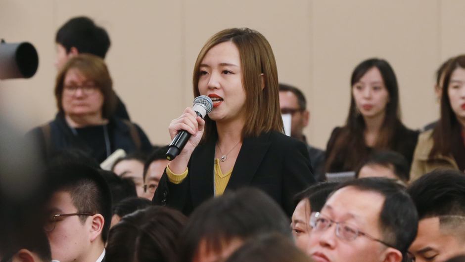 澎湃新聞?dòng)浾? /></a>
</div>
</div>
<br />
<div id=