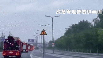 暴雨中 他們“逆流而上”：跨省救援！7省1800名消防員增援河南