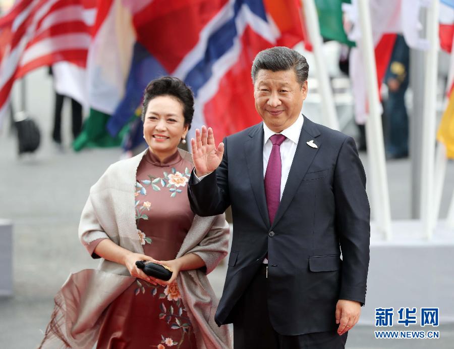 7月7日，二十國集團領導人第十二次峰會在德國漢堡舉行。國家主席習近平出席并發表題為《堅持開放包容　推動聯動增長》的重要講話。這是習近平和夫人彭麗媛出席漢堡峰會舉行的音樂會。新華社記者 劉衛兵 攝 